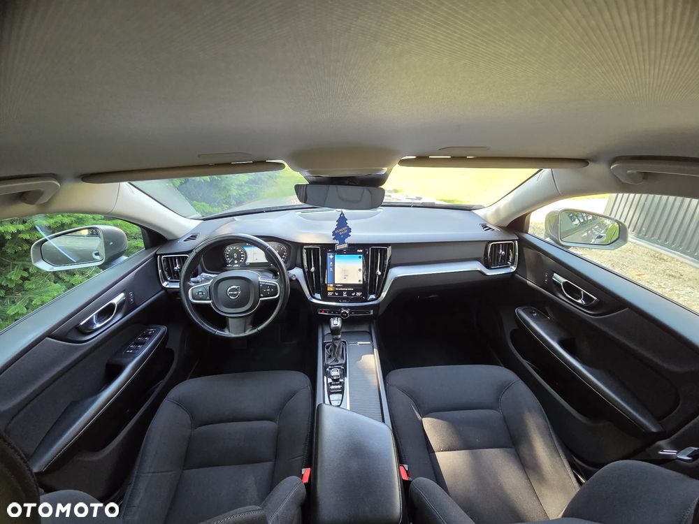 Volvo V60 D4 Geartronic Momentum - 17