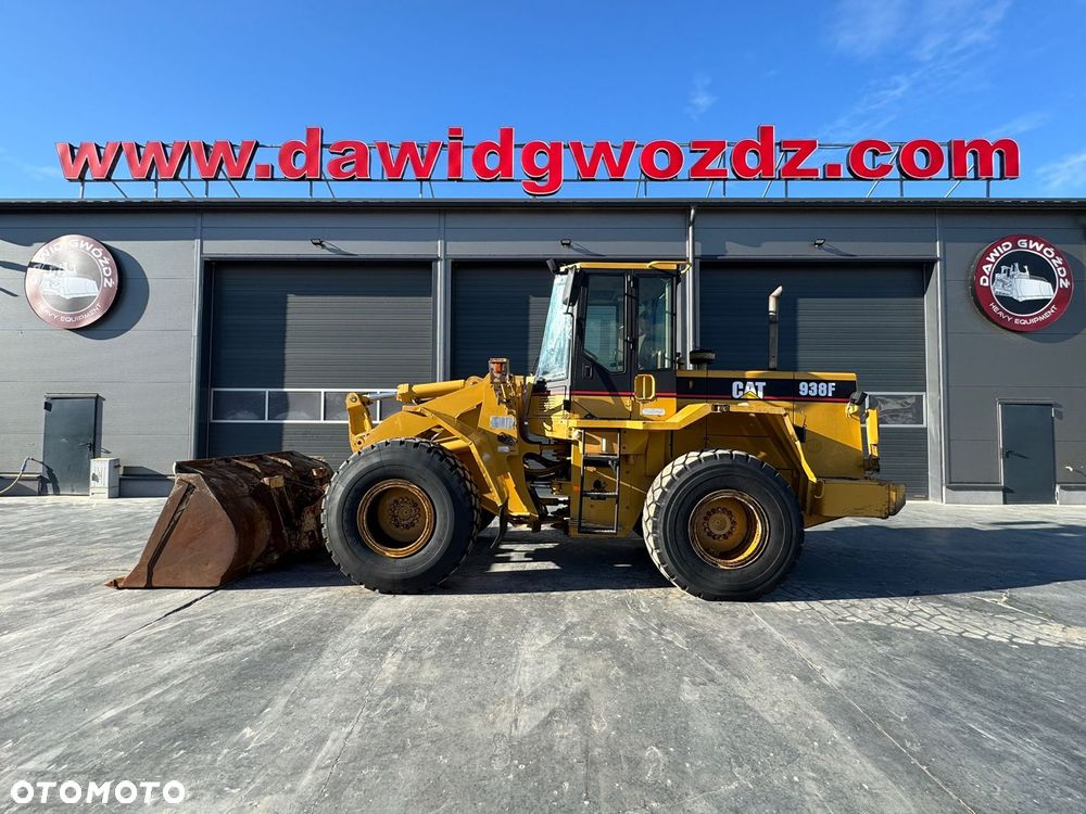 Caterpillar 938F - 5