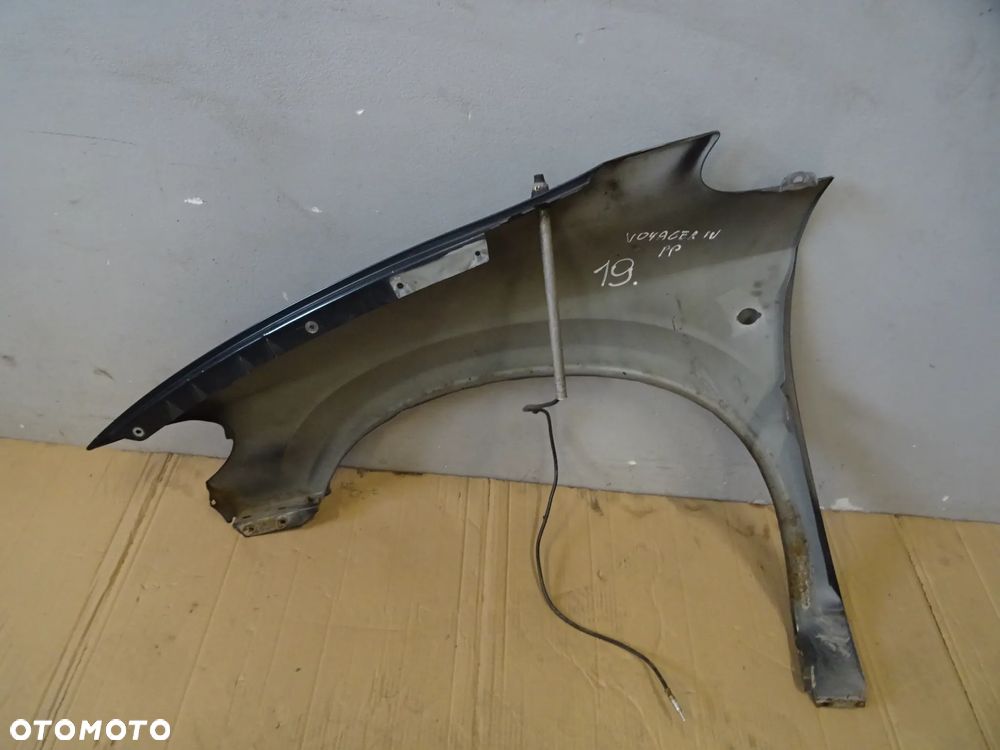 BŁOTNIK PRAWY PRZÓD PRZEDNI CHRYSLER VOYAGER IV NR19 - 9