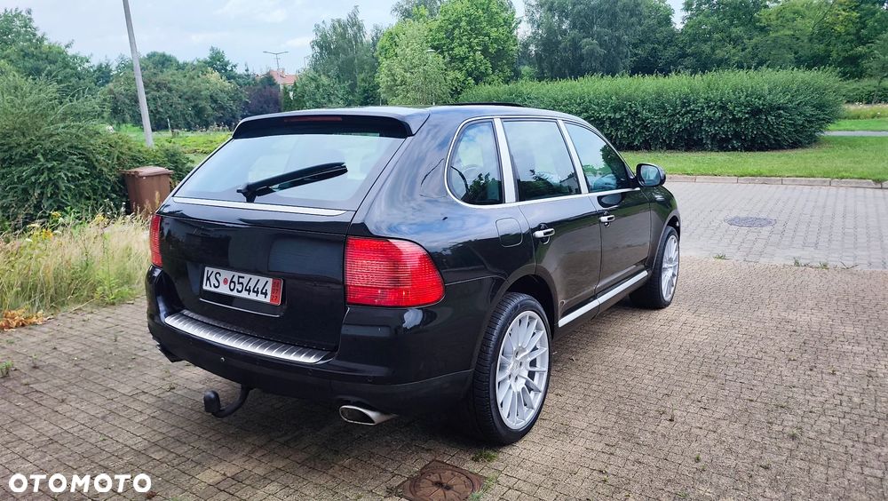 Porsche Cayenne - 23