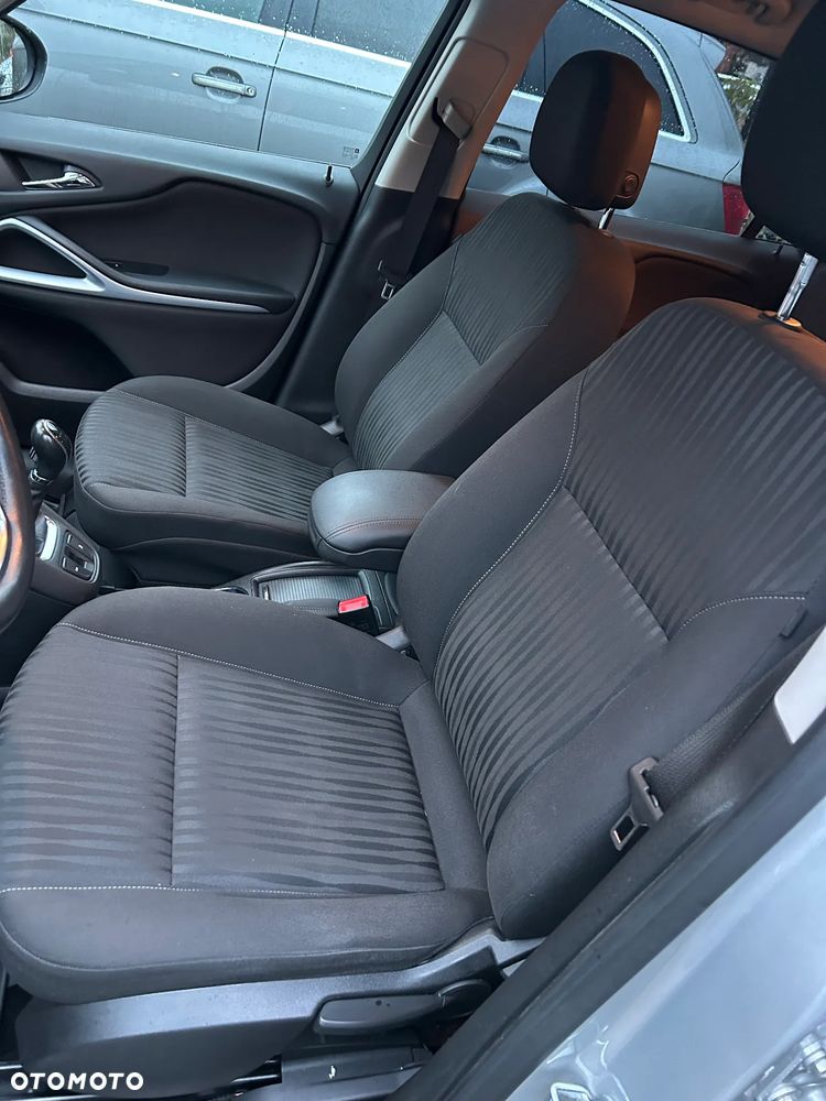 Opel Zafira 2013 photo 5