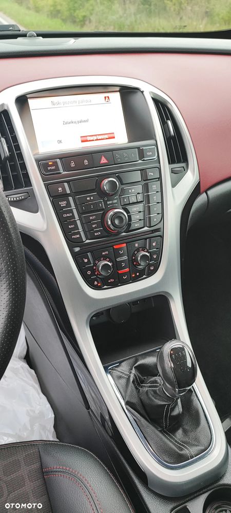 Opel Astra 1.6 Turbo Edition - 18
