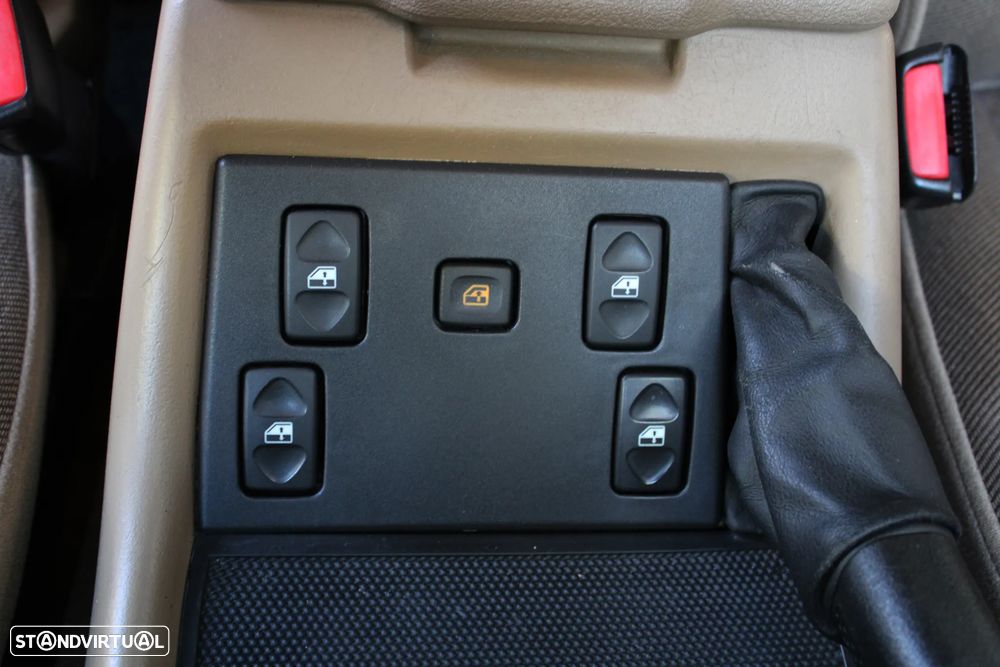 Land Rover Discovery 2.5 TD5 - 45
