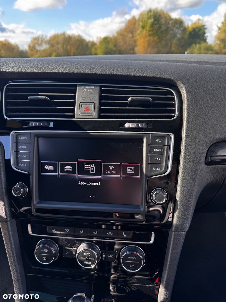 Volkswagen Golf Variant R 4Motion BlueMotion Technology DSG - 26