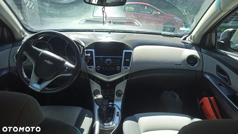 Chevrolet Cruze 2.0 VDCi LS - 11