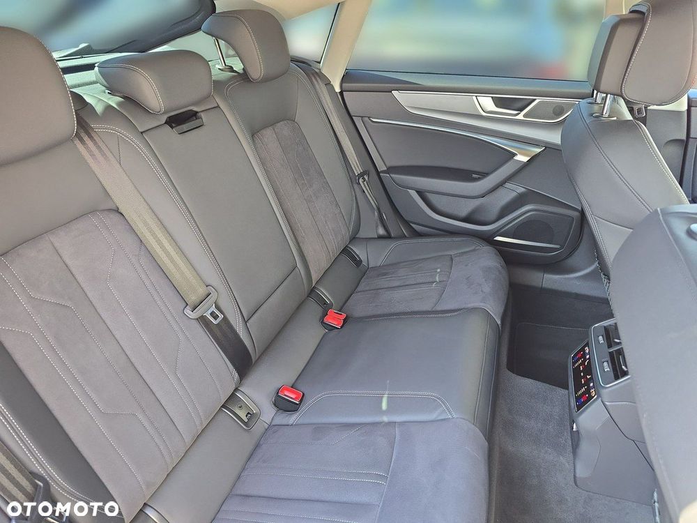 Audi A7 Sportback - 11