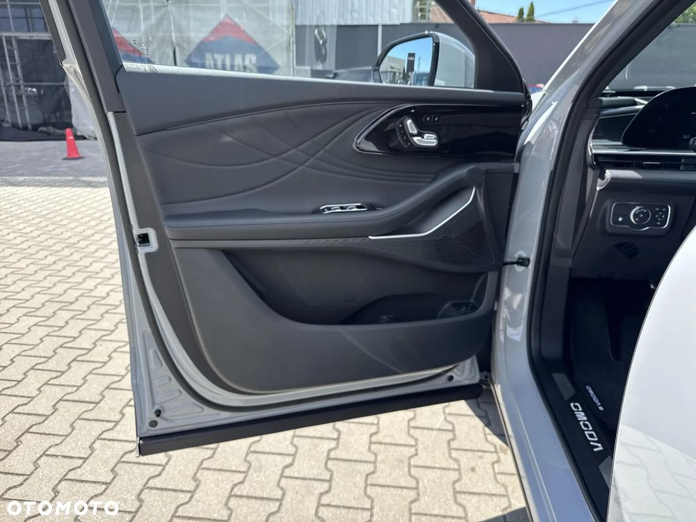 Omoda 9 1.5 Super Hybrid Exclusive AWD - 22