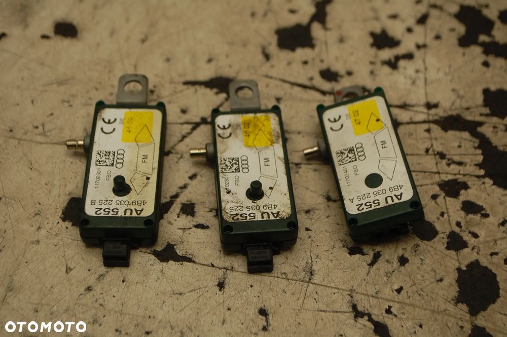 WZMACNIACZ ANTENOWY 4B9035225A 4B9035225 AUDI A6 C5 - 1