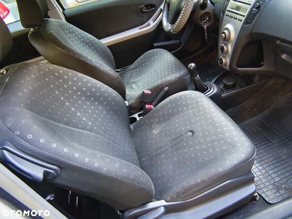 Toyota Yaris 1.0 Luna Start - 9