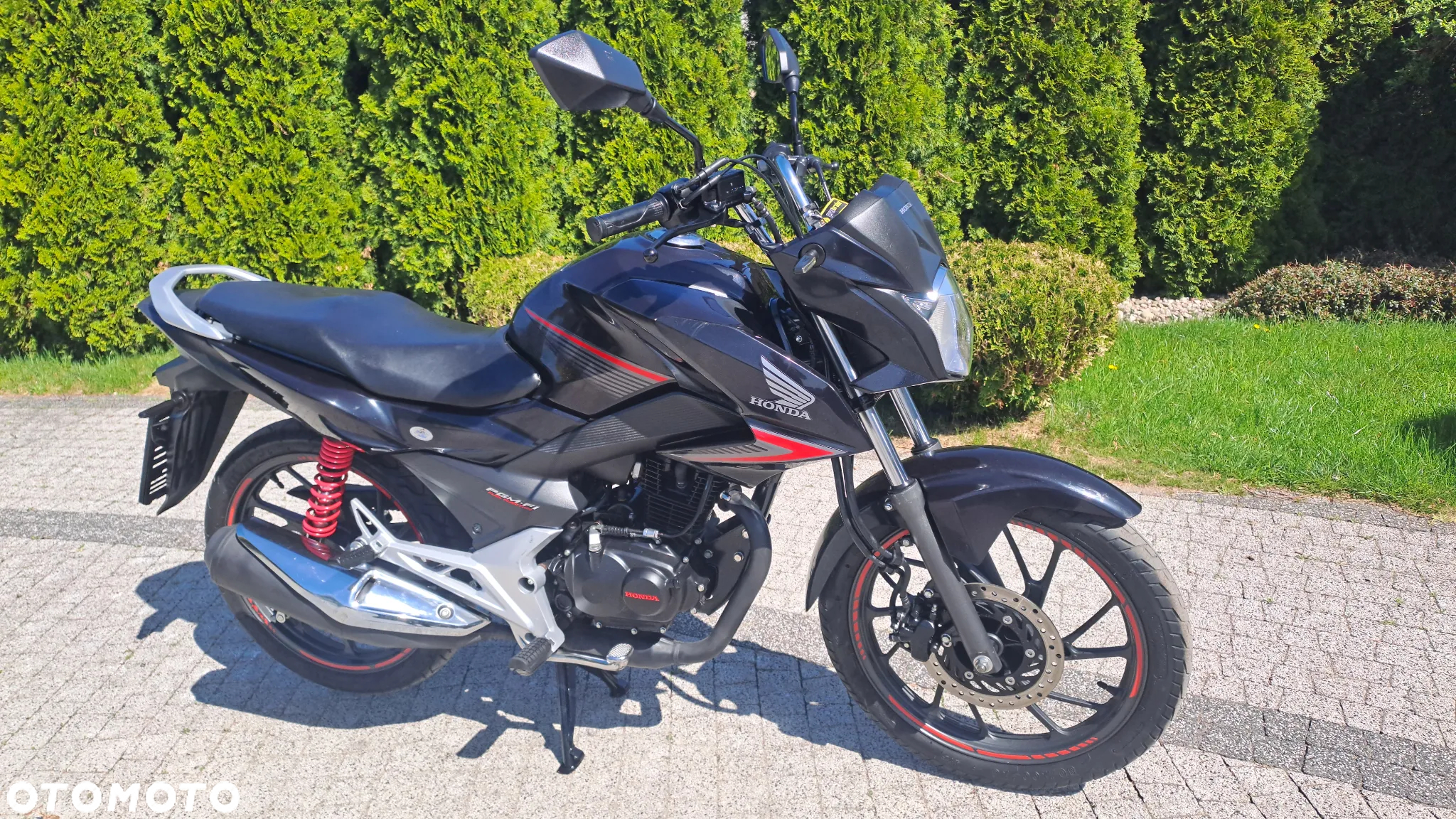 Honda CBF - 24