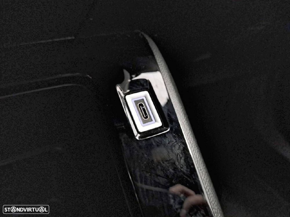 Peugeot 2008 1.2 PureTech Style - 23