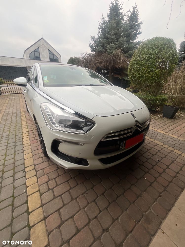 Citroën DS5 Hybrid4 EGS6 SportChic - 4