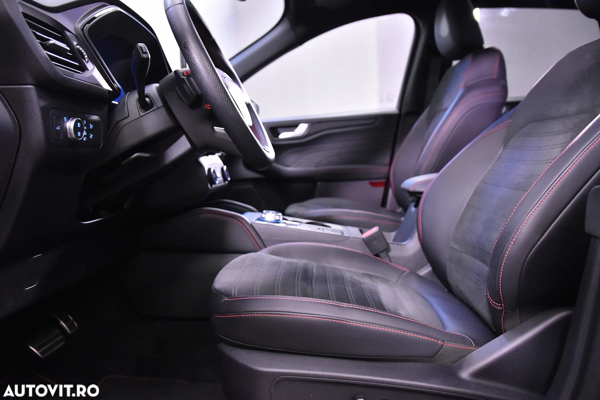 Ford Kuga - 23