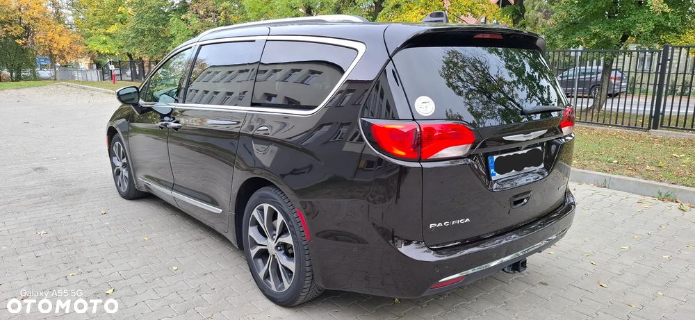 Chrysler Pacifica - 4