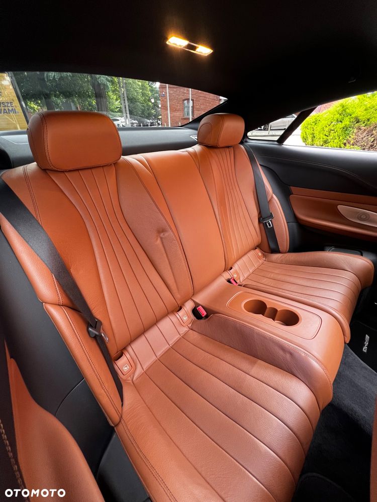Mercedes-Benz Klasa E 300 9G-TRONIC - 16