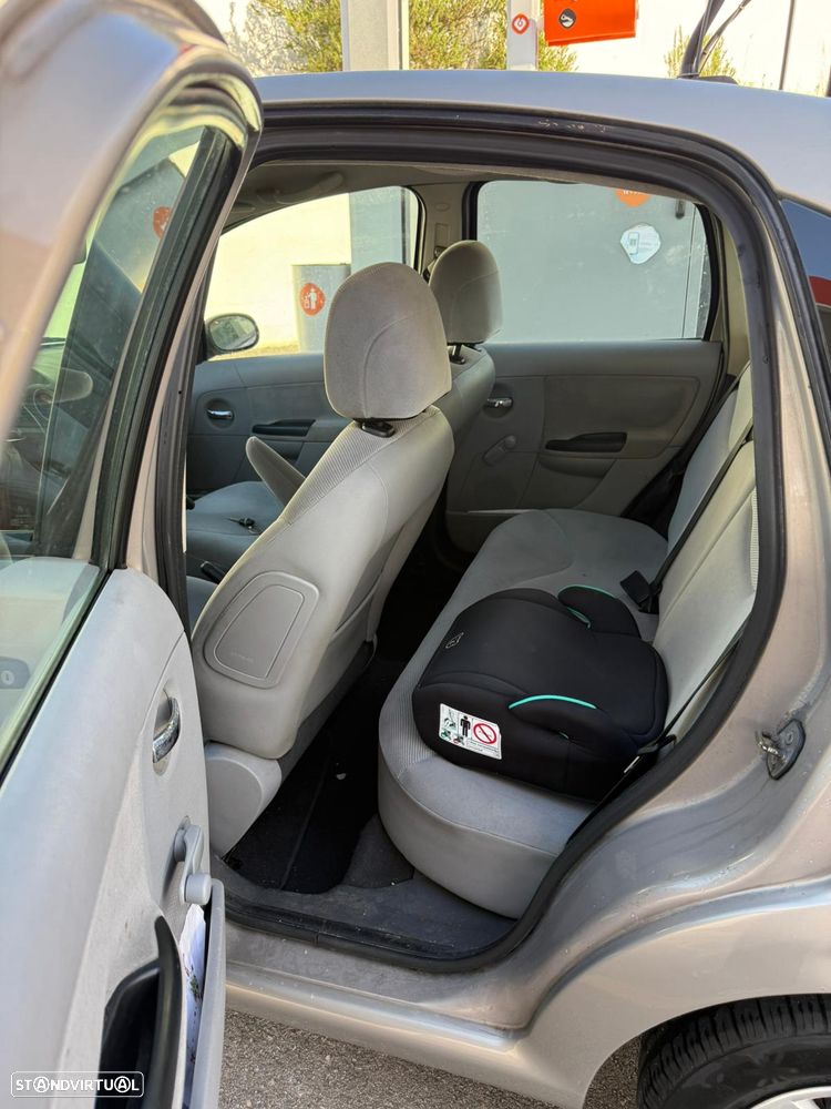 Citroën C3 1.4 Exclusive - 2