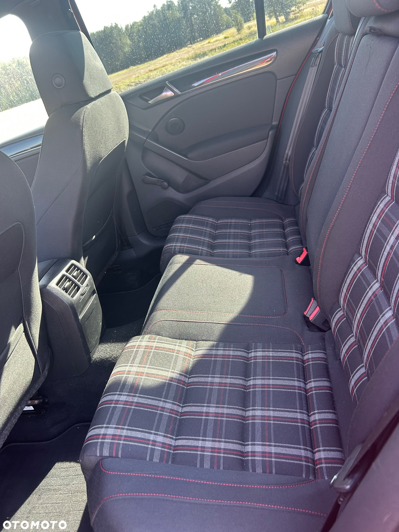 Volkswagen Golf VI 2.0 TSI GTI DSG - 5