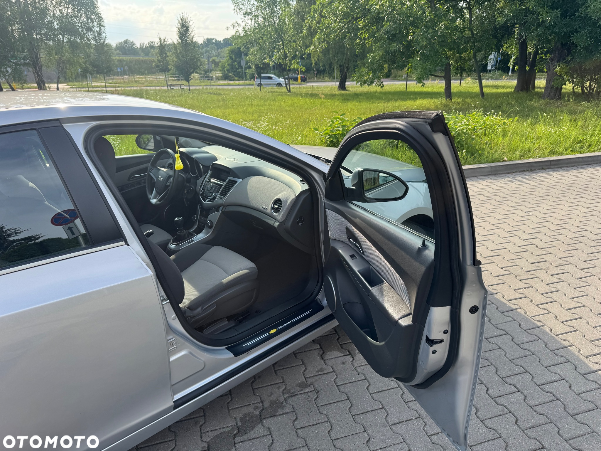 Chevrolet Cruze 1.6 Base - 8