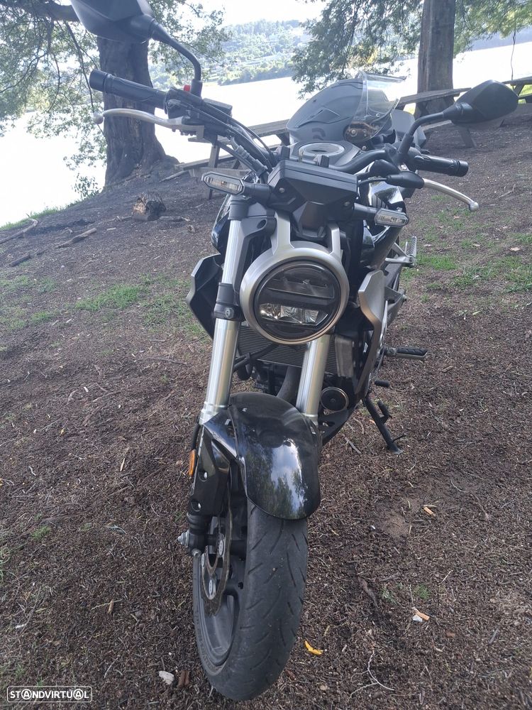 Honda CB 300 - 3