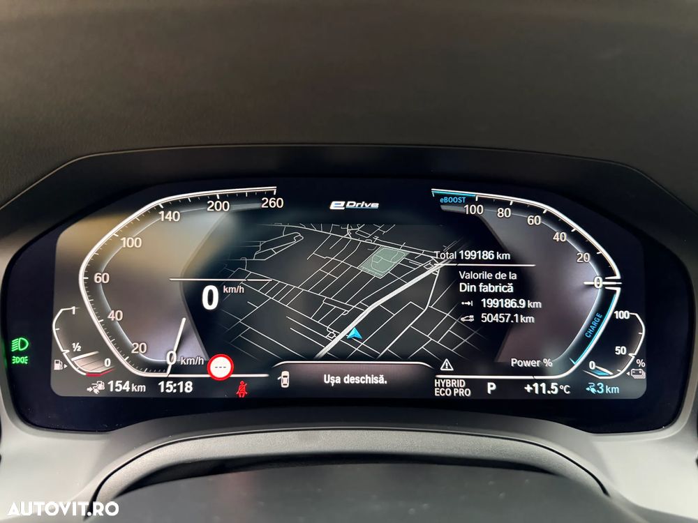 BMW Seria 3 330e Aut. M Sport - 25