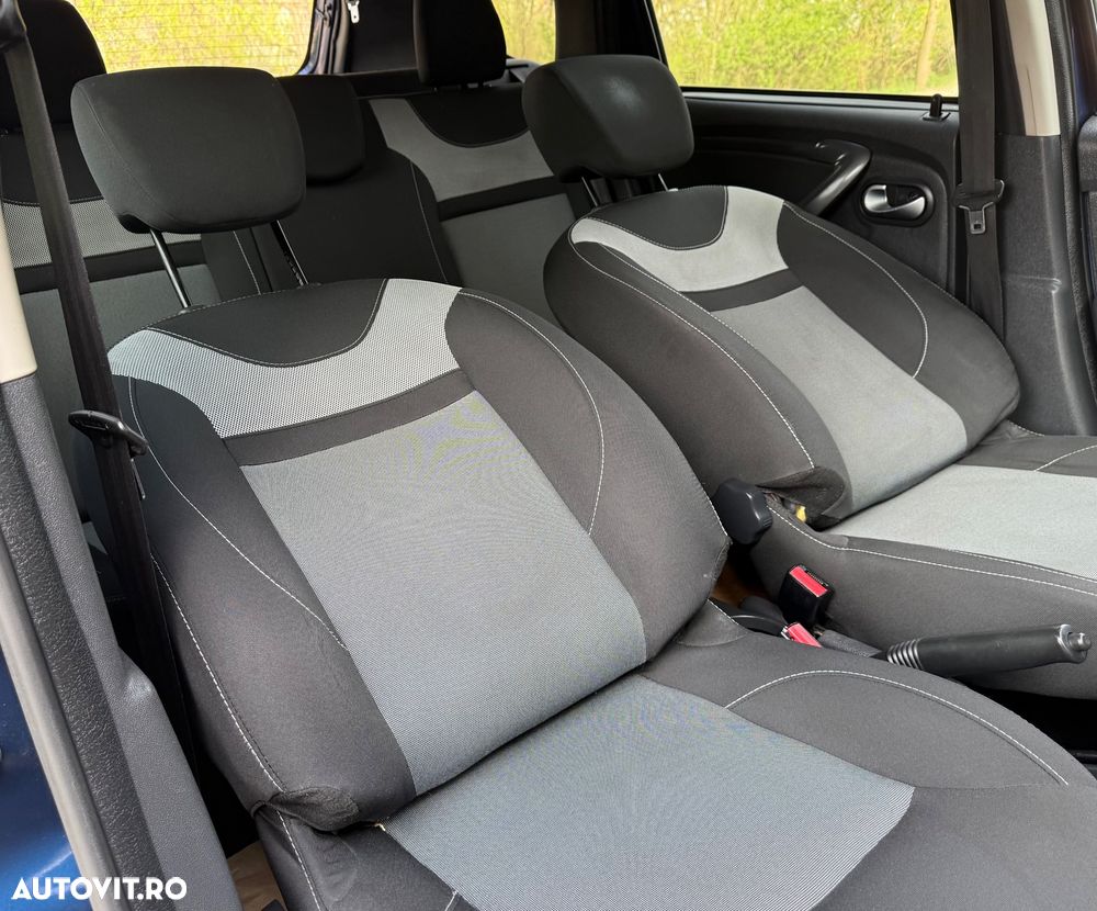 Dacia Duster 1.5 dCi 4x2 Prestige - 13