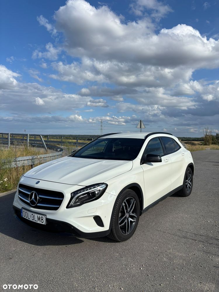 Mercedes-Benz GLA 220 d 4-Matic Urban - 1