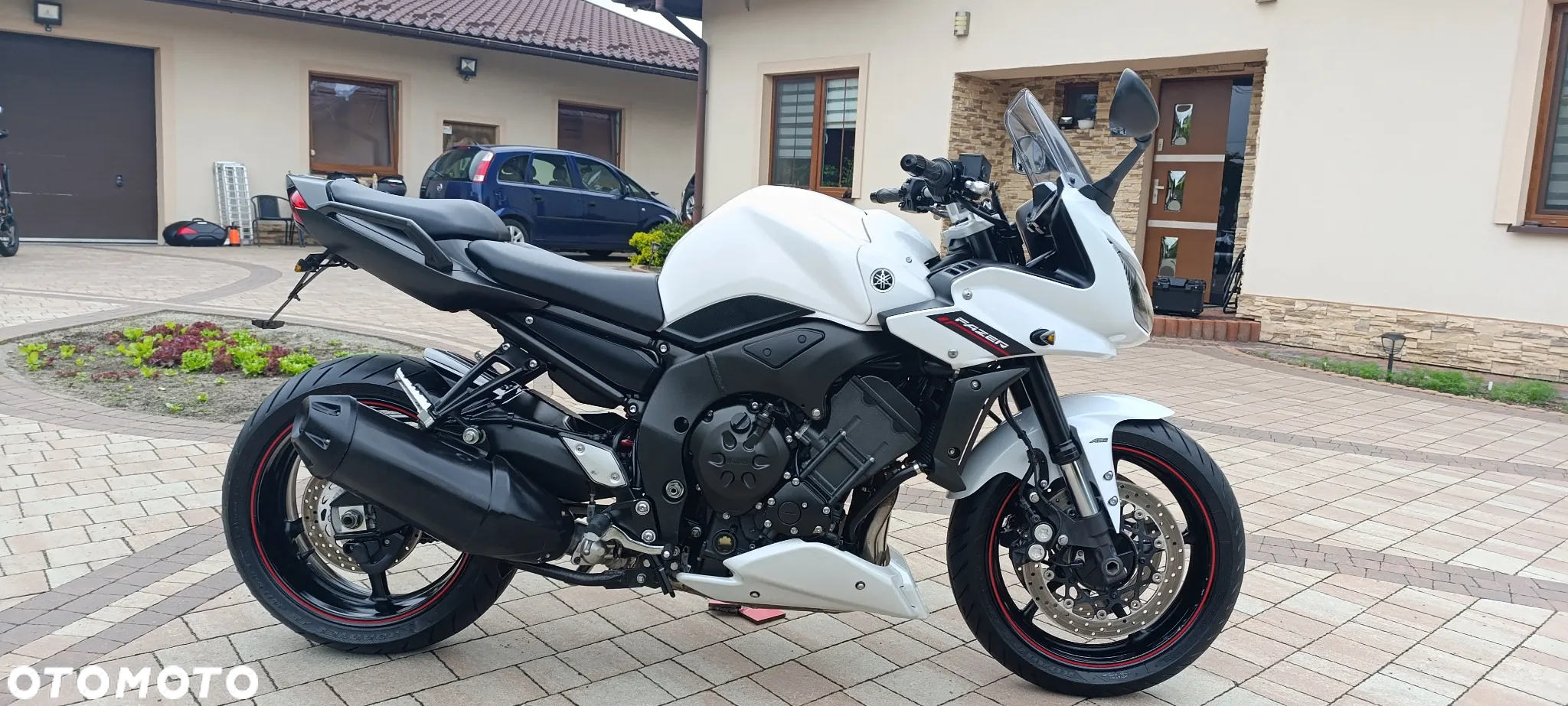 Yamaha FZ - 4