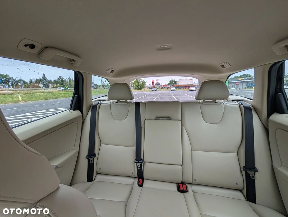 Volvo XC 60 D4 Drive-E Summum - 24