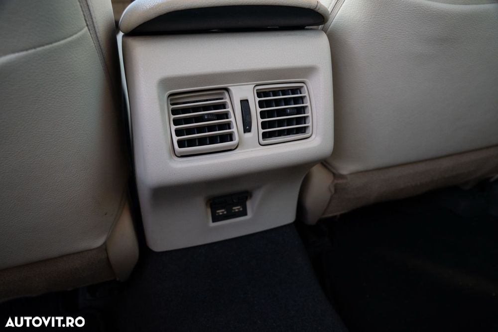 Toyota Camry 2.5 Dynamic - 19