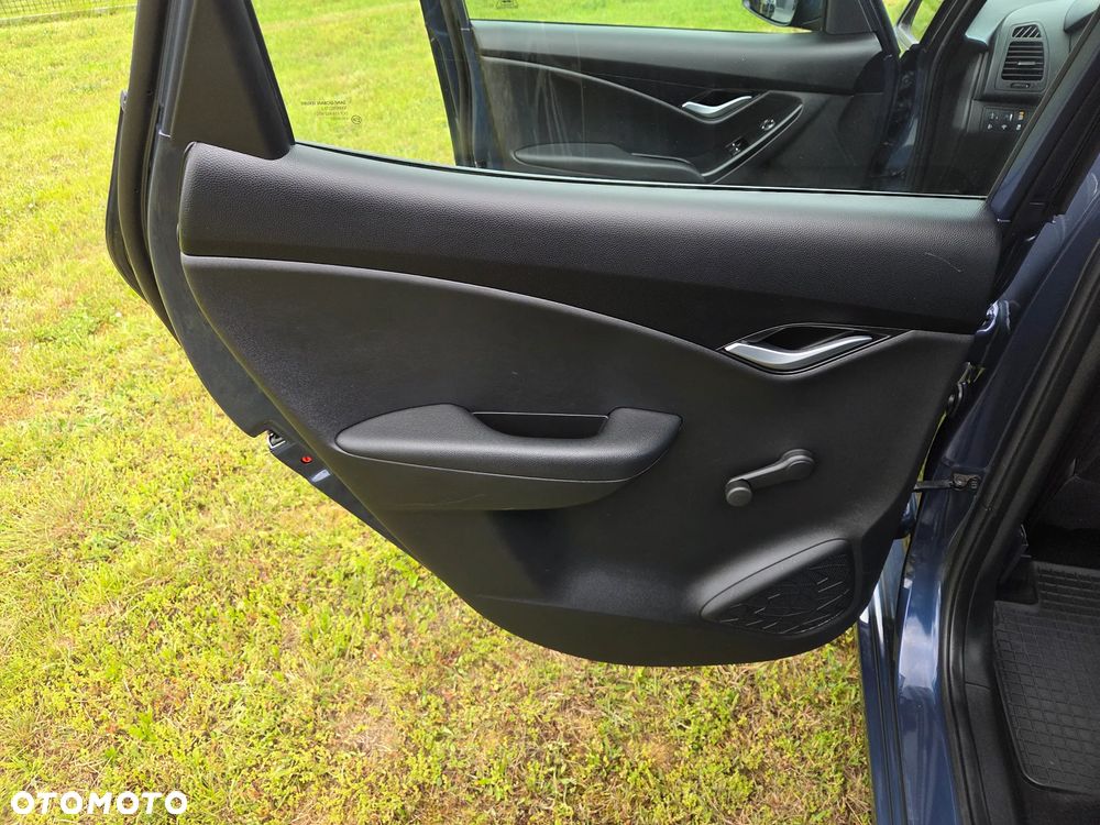 Hyundai ix20 1.4 blue - 18