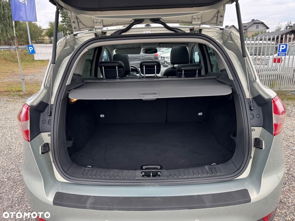 Ford Kuga 2.0 TDCi 4x4 Titanium - 23