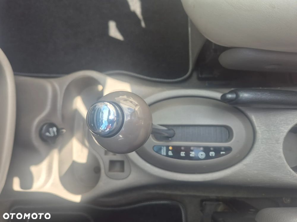 Chrysler PT Cruiser - 26