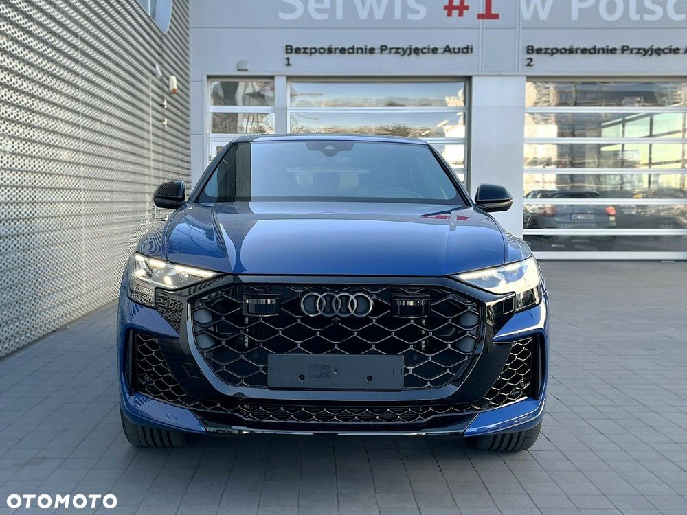 Audi RS Q8 - 12