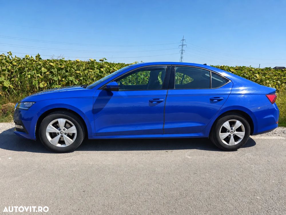 Skoda Octavia 2.0 TDI DSG Ambition - 1