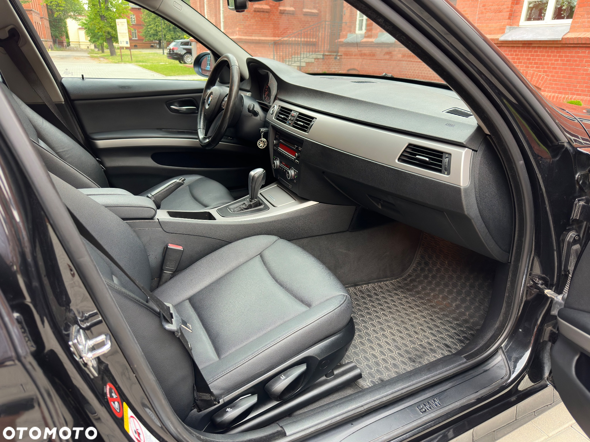 BMW Seria 3 - 16
