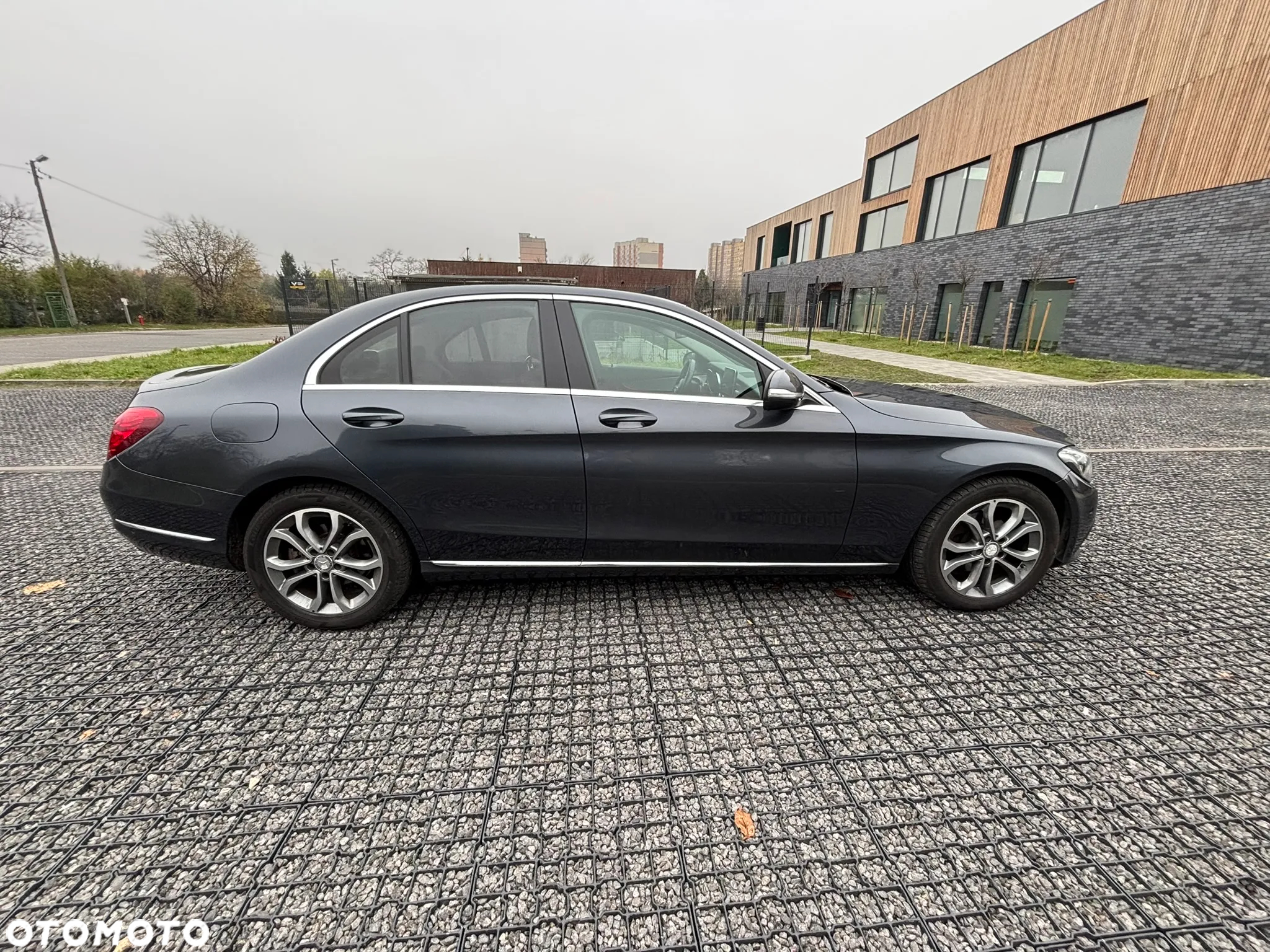Mercedes-Benz Klasa C 180 T Avantgarde - 4