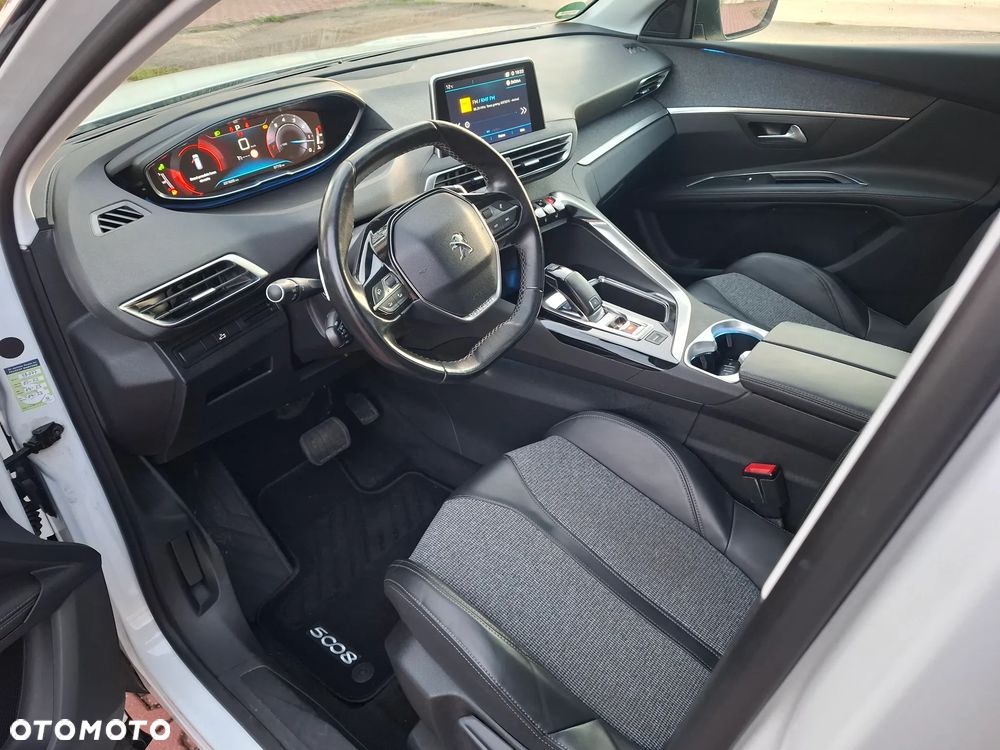 Peugeot 5008 THP 165 EAT6 Stop & Start Allure - 29