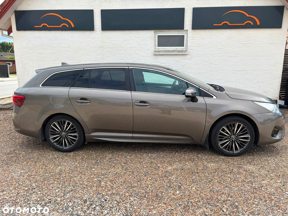 Toyota Avensis Touring Sports 1.8 Business Edition - 7