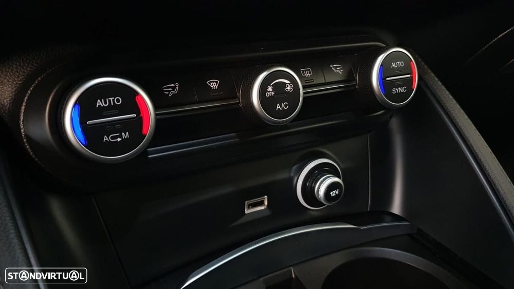 Alfa Romeo Stelvio 2.2 D Super AT8 Q4 - 28