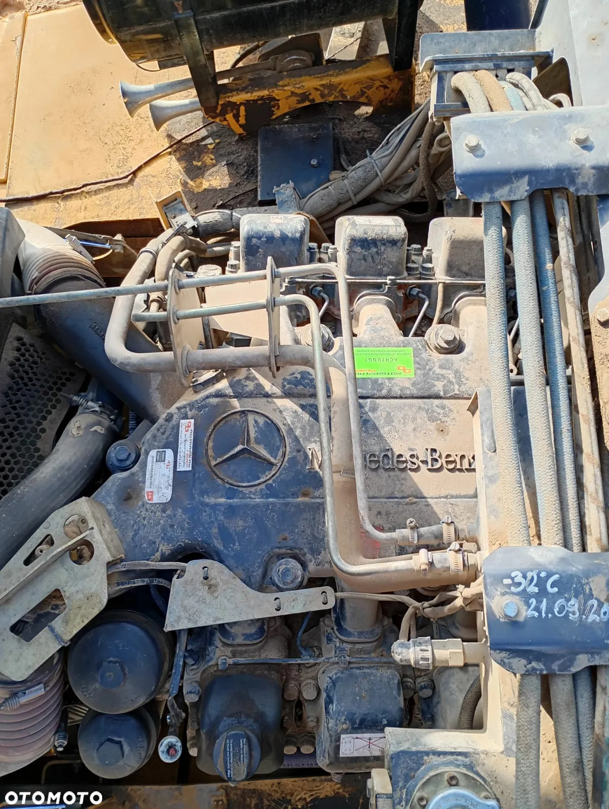 Bell B40D ADT 6X6 - 5