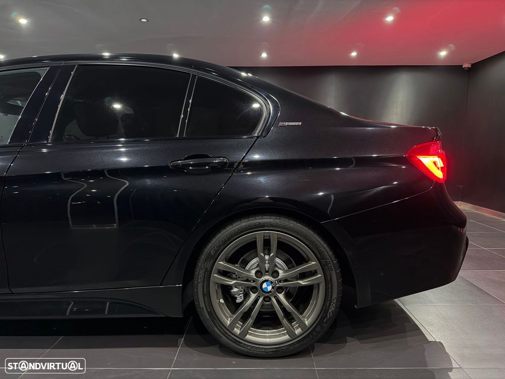 BMW 330 e iPerformance Pack M - 5