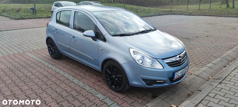 Opel Corsa 1.4 16V Cosmo - 2