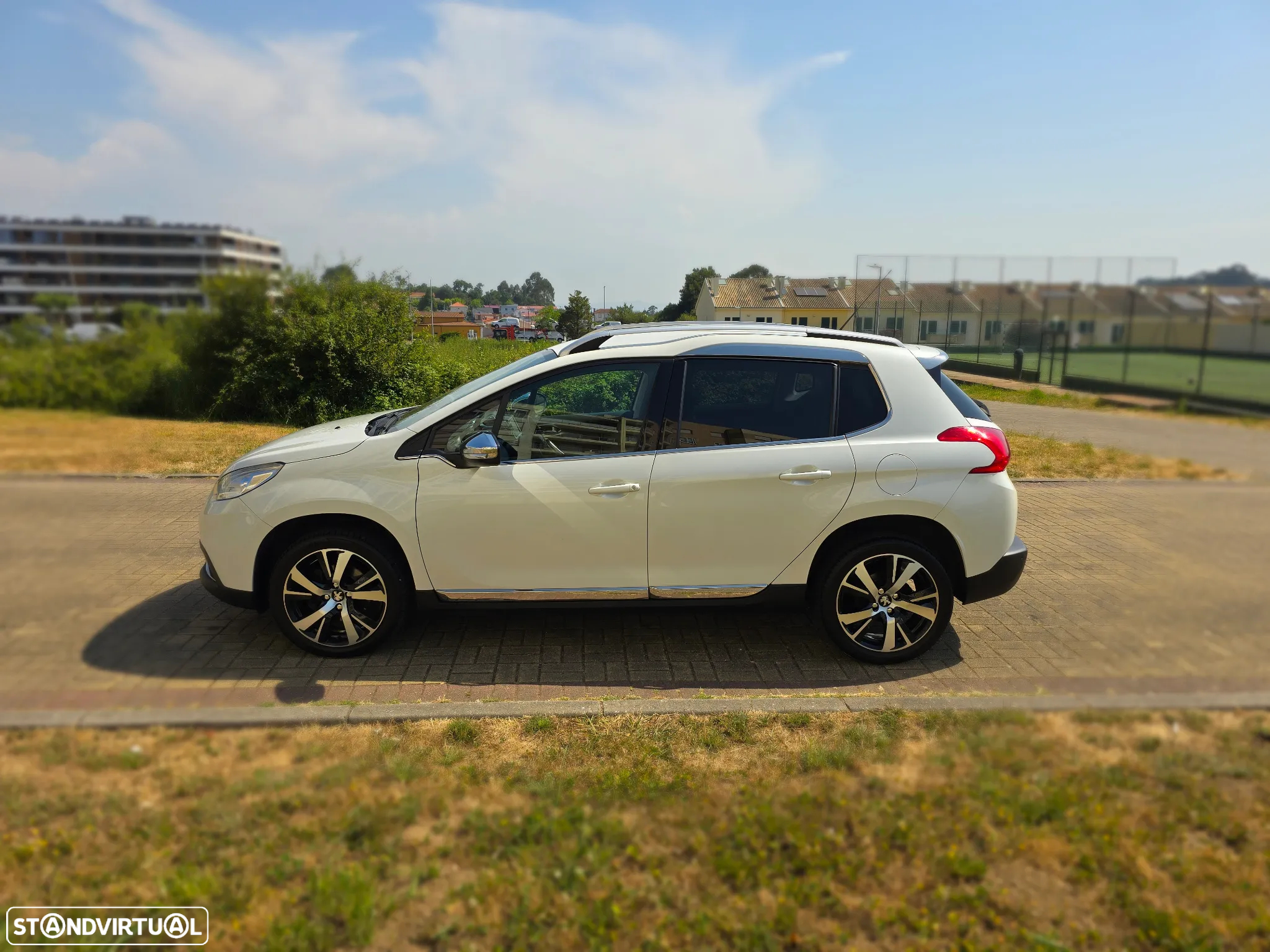 Peugeot 2008 1.6 BlueHDi Allure - 3