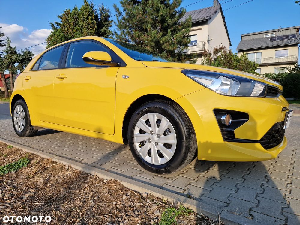 Kia Rio 1.2 L - 11