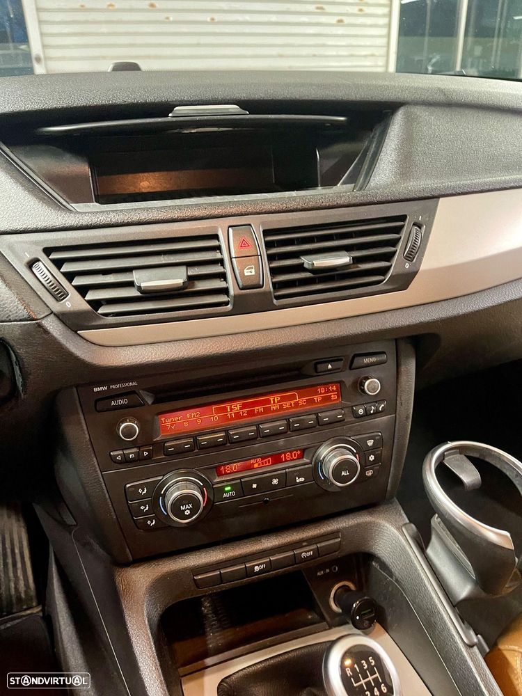 BMW X1 20 d sDrive EDynamics Line Sport - 9