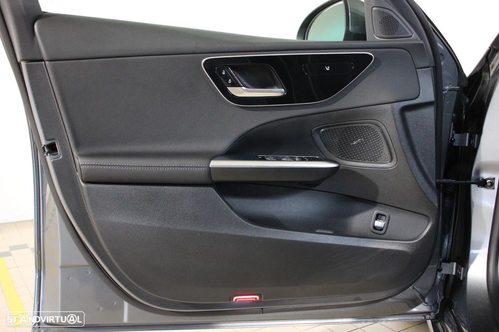 Mercedes-Benz C 300 de Avantgarde - 5