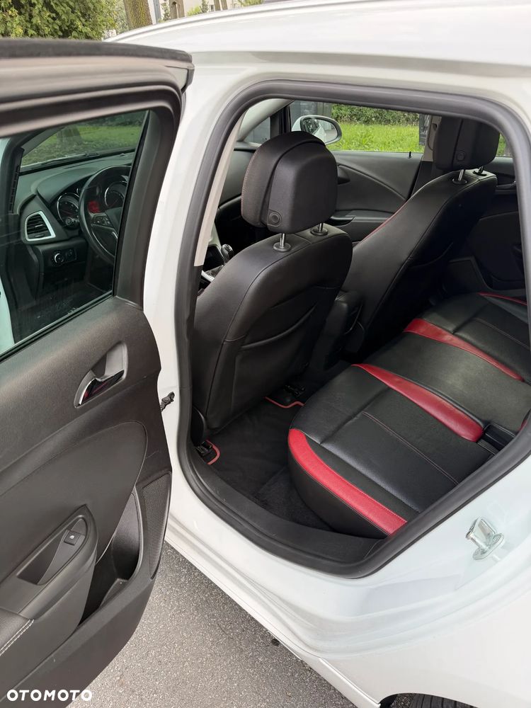 Opel Astra 2.0 CDTI DPF BiTurbo ecoFLEX Start/Stop - 21