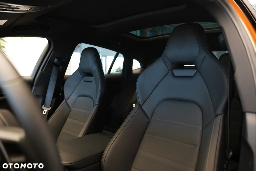 Porsche Panamera 4S E-Hybrid PHEV - 9