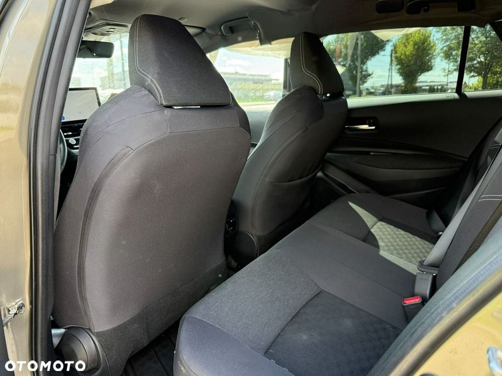 Toyota Corolla 2.0 Hybrid Comfort - 31