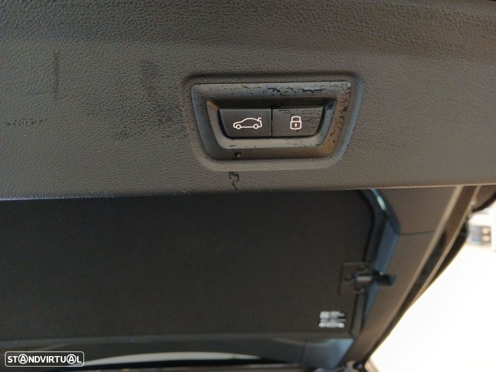 BMW i4 eDrive35 Pack Desportivo M - 29